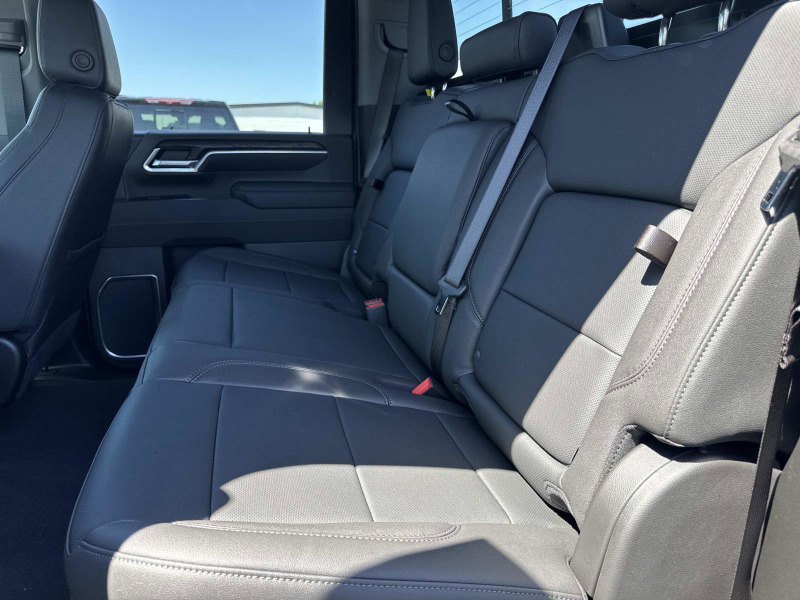 New 2026 GMC Sierra 2500 SLT w/ SLT Premium Package image 25