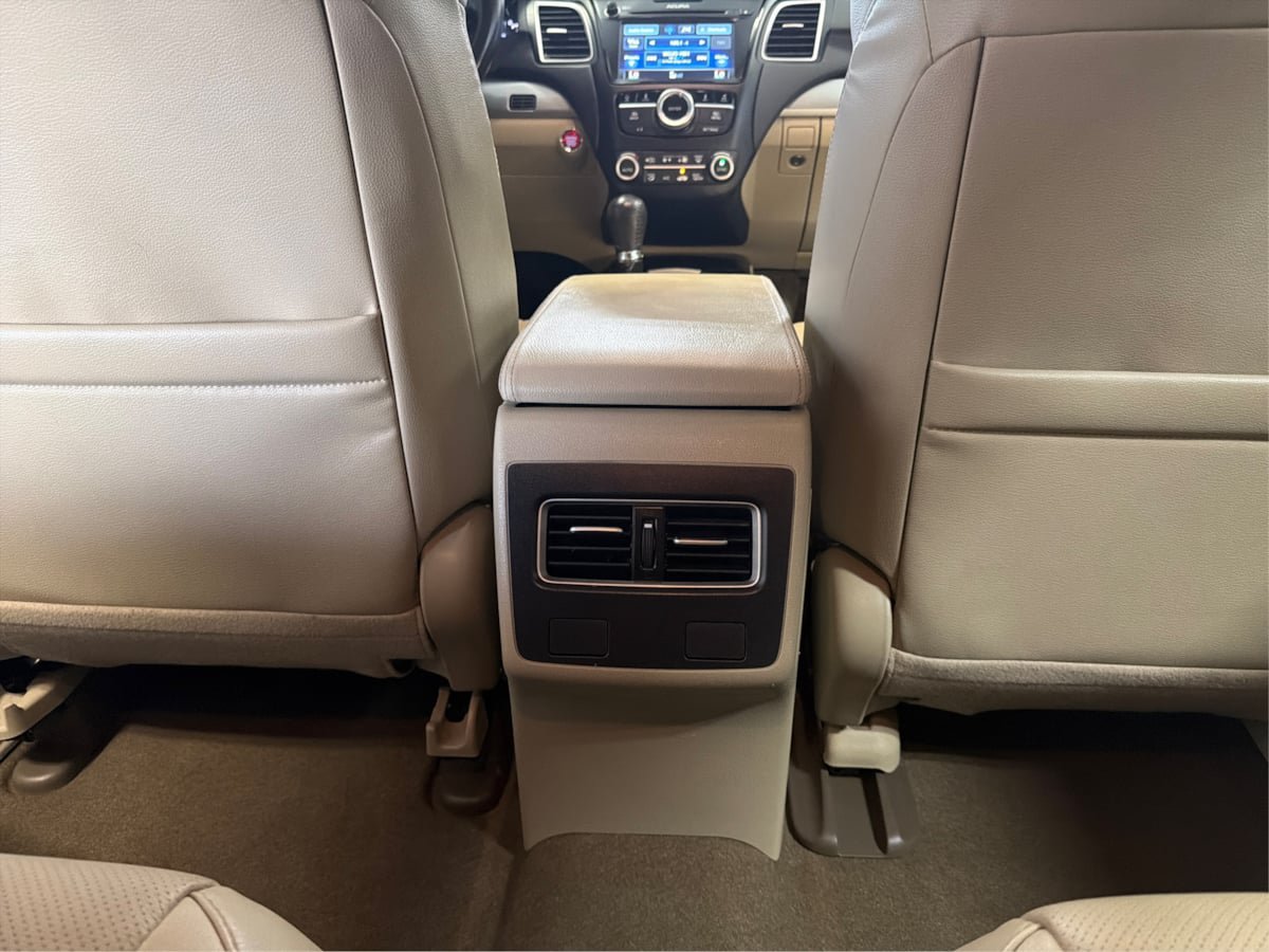 Used 2018 Acura RDX w/ Technology Package AWD/4WD image 25