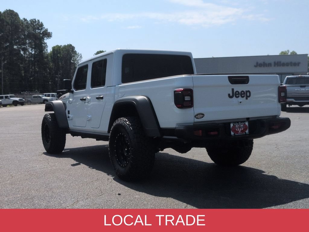 Used 2025 Jeep Gladiator Rubicon w/ Technology Group AWD/4WD image 5