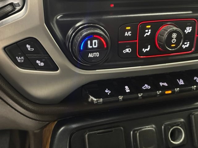 Used 2015 GMC Sierra 1500 SLT w/ SLT Crew Cab Value Package AWD/4WD image 32