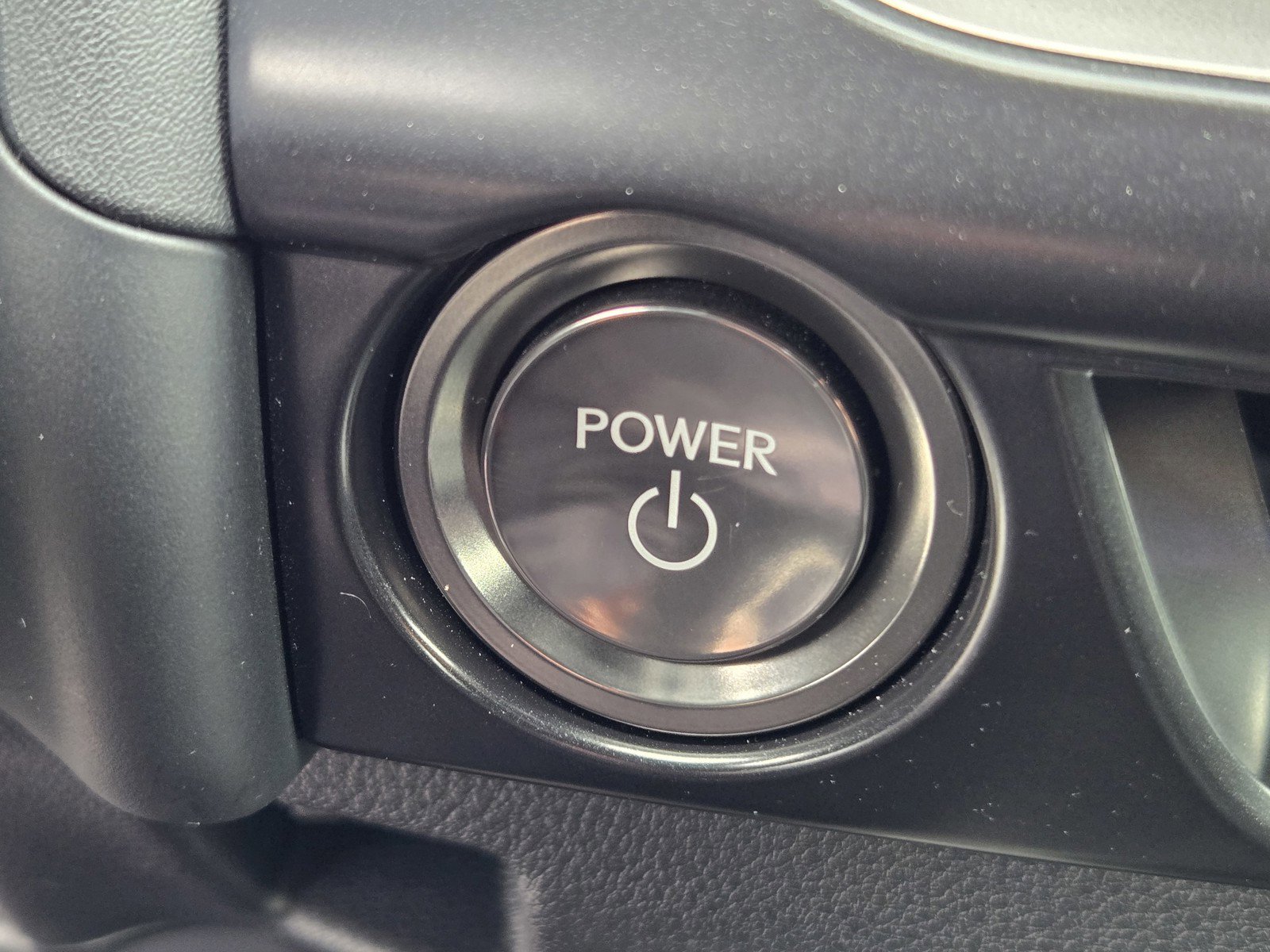 Certified 2025 Lexus UX 300h FWD w/ Accessory Package (Z2) image 25