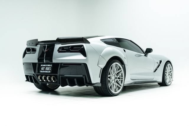 Used 2019 Chevrolet Corvette Stingray Coupe RWD image 12