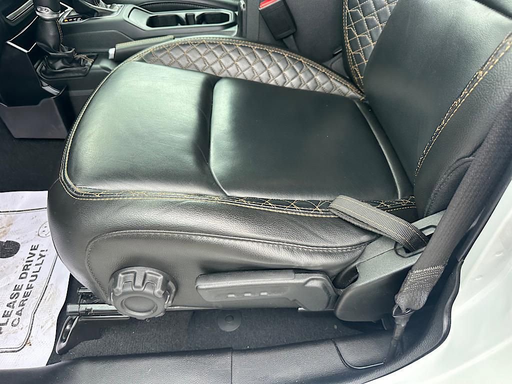 Used 2022 Jeep Gladiator Overland image 17