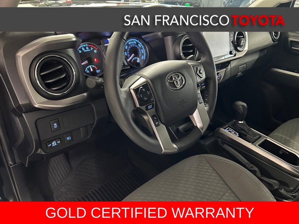 Certified 2022 Toyota Tacoma SR5 AWD/4WD image 15