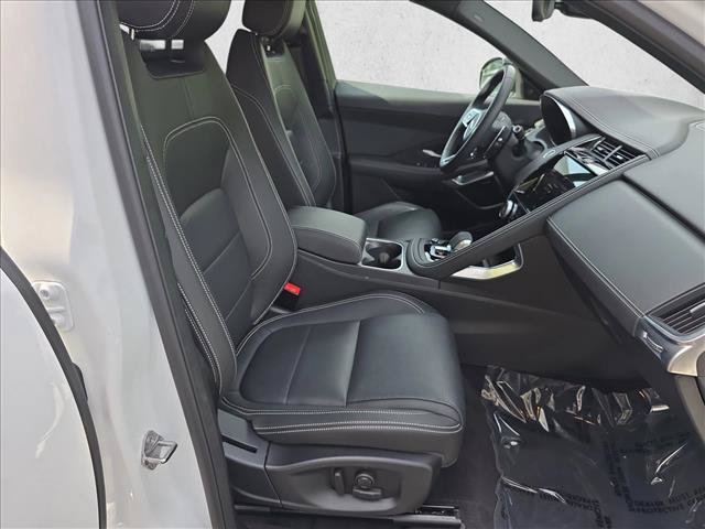 Certified 2024 Jaguar E-PACE R-Dynamic SE AWD/4WD image 10