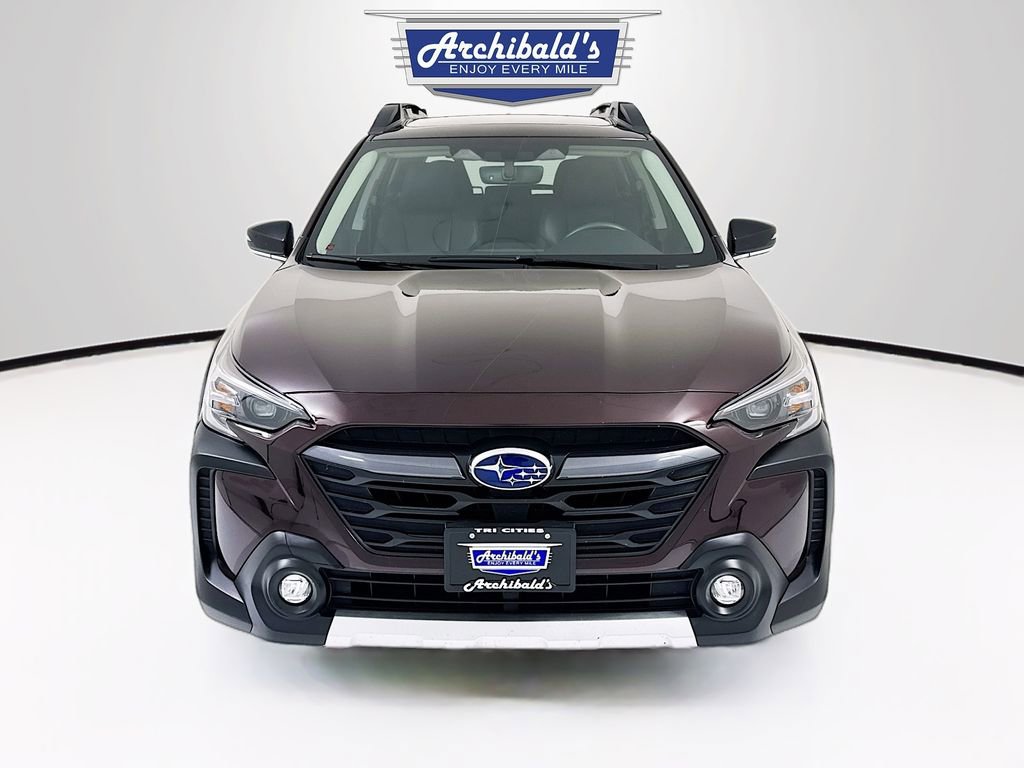 Used 2025 Subaru Outback Limited AWD/4WD image 2