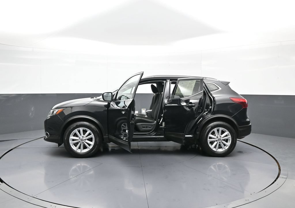 Used 2019 Nissan Rogue Sport SV w/ All-Weather Package AWD/4WD image 41