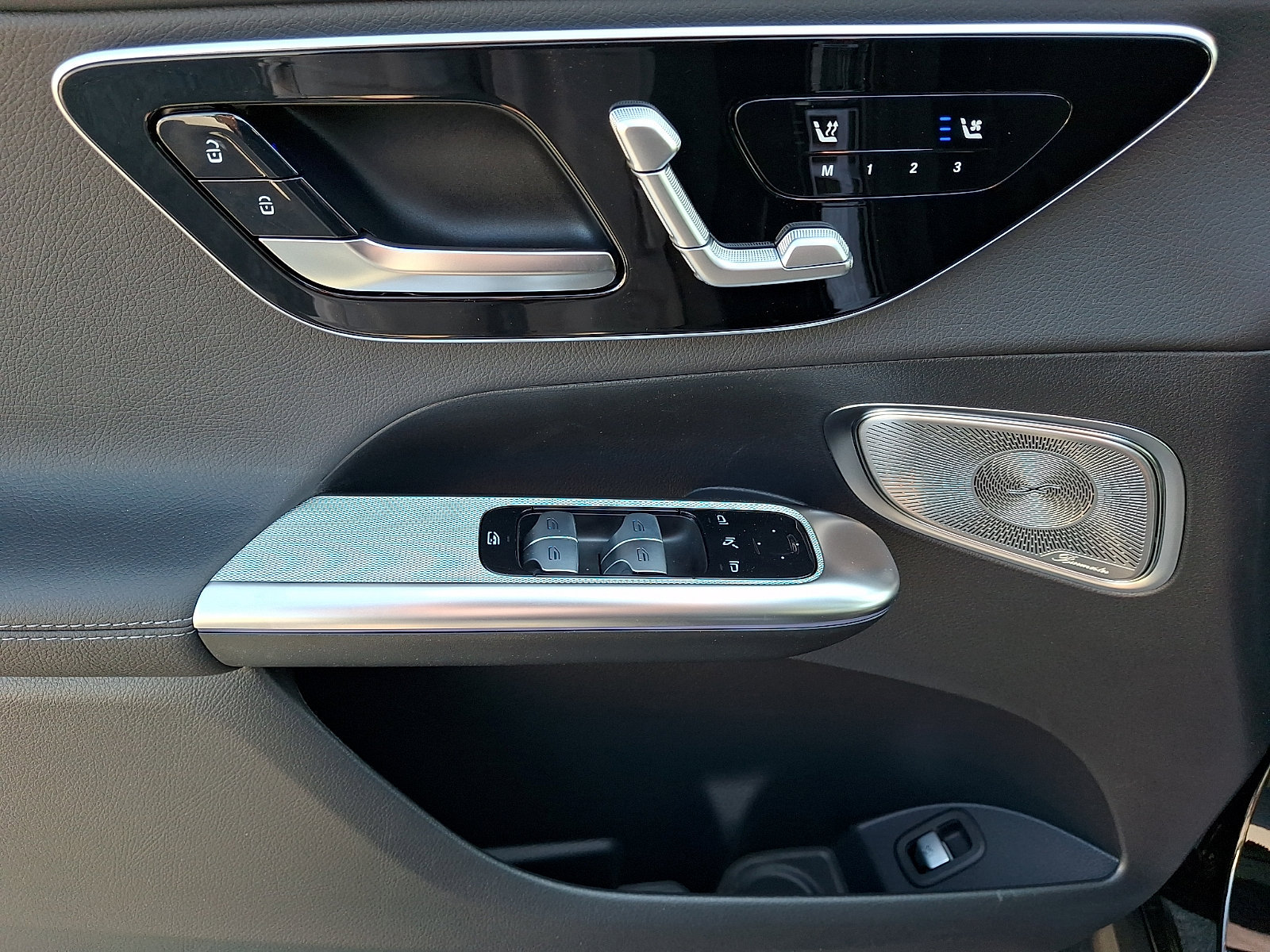 New 2026 Mercedes-Benz GLC 300 4MATIC image 8