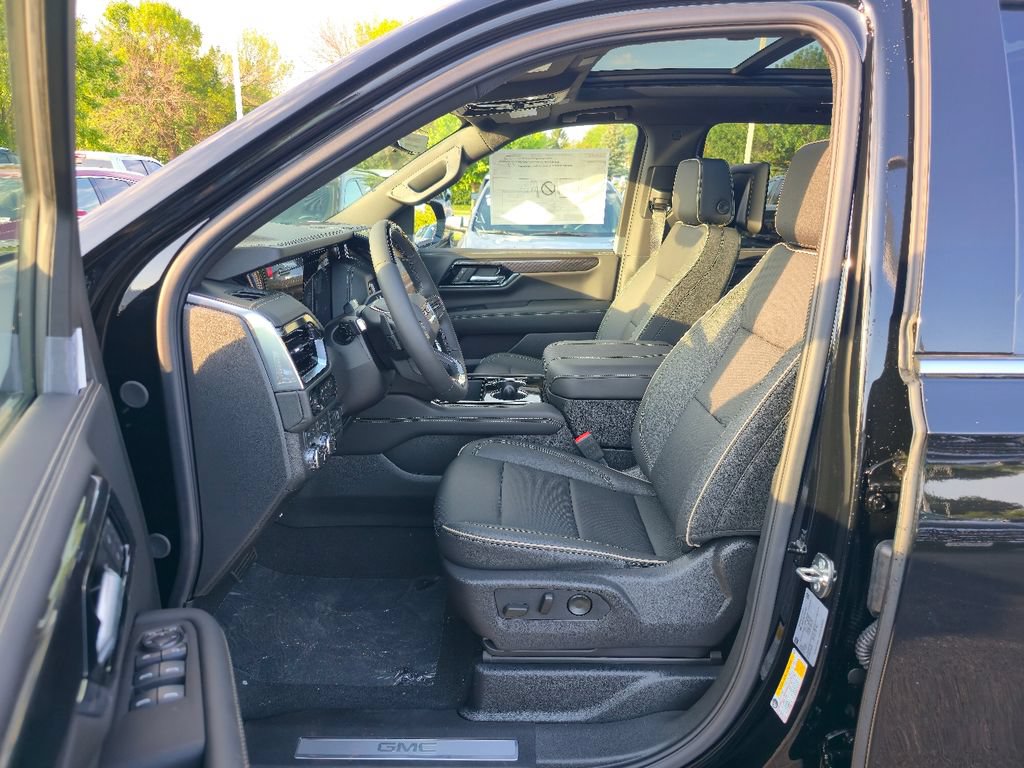 New 2026 GMC Yukon XL Elevation w/ Elevation Premium Package AWD/4WD image 21