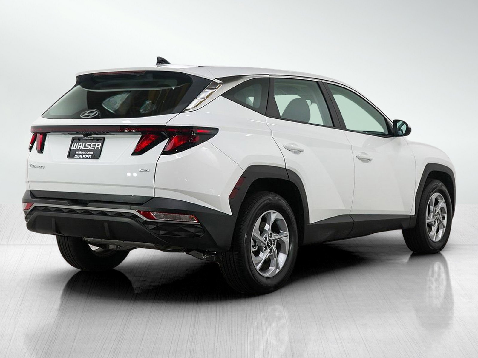 Used 2024 Hyundai Tucson SE AWD/4WD image 5