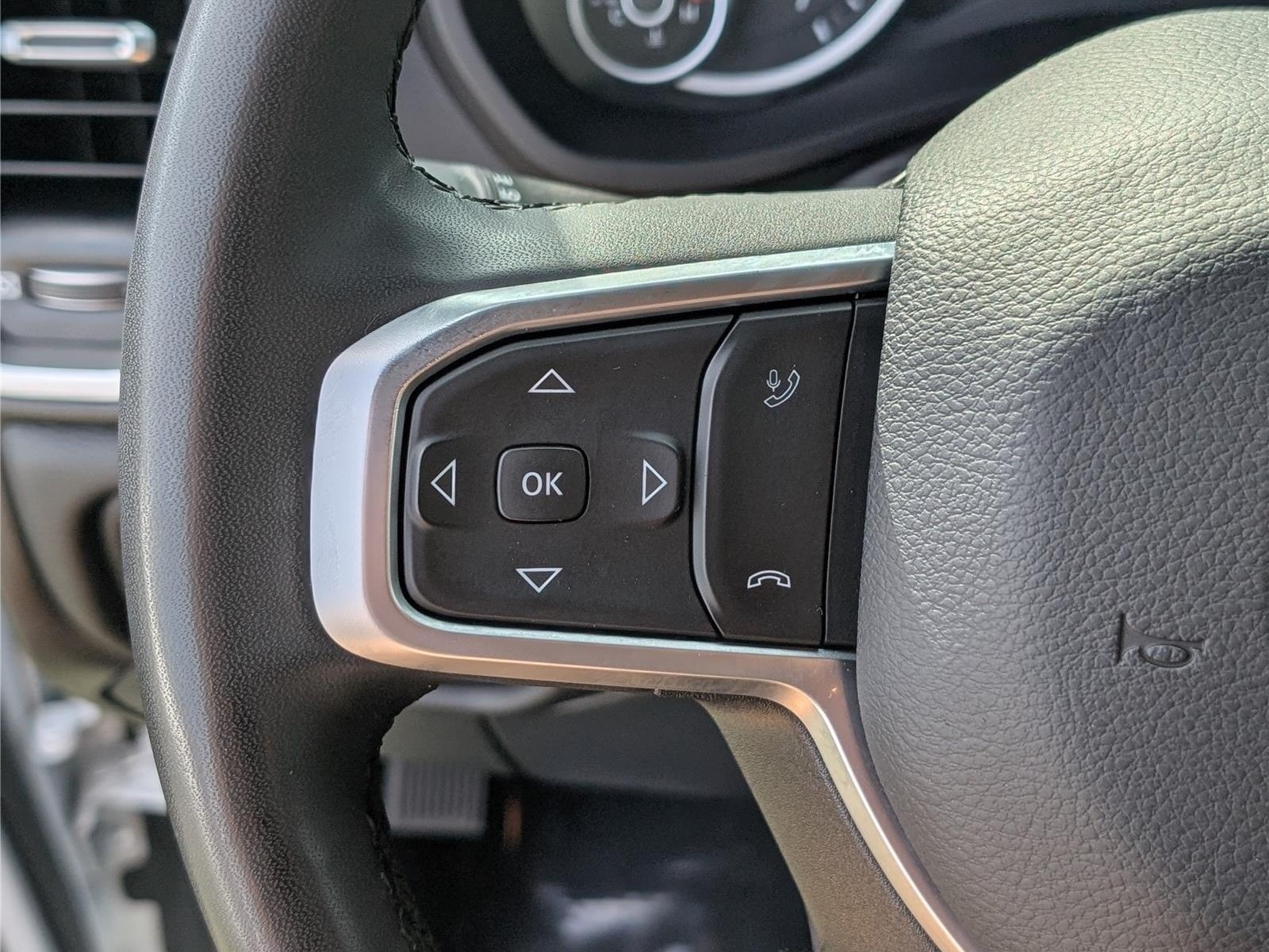 Used 2025 RAM 2500 Big Horn AWD/4WD image 23