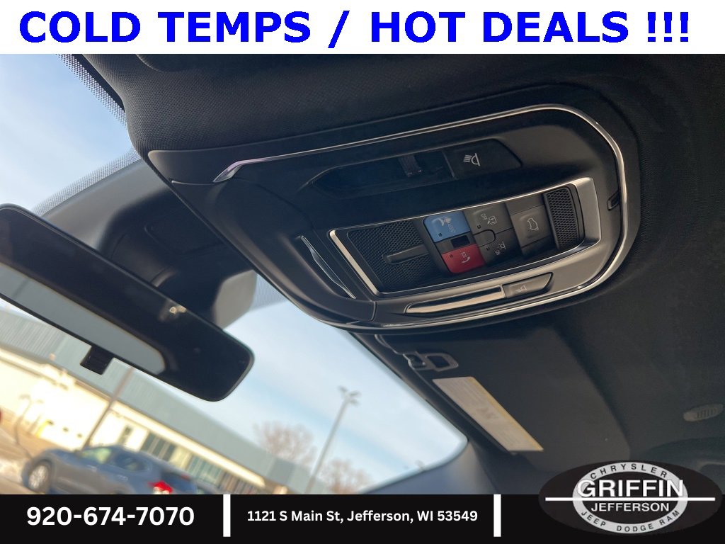 New 2025 Jeep Grand Cherokee Limited w/ Black Appearance Package image 21