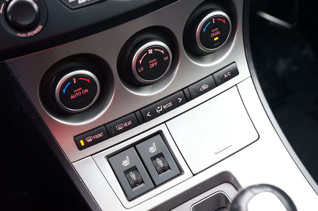 Used 2010 MAZDA MAZDA3 s Grand Touring image 18