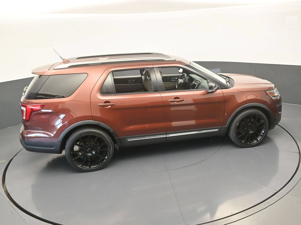 Used 2018 Ford Explorer XLT w/ Equipment Group 202A FWD image 50