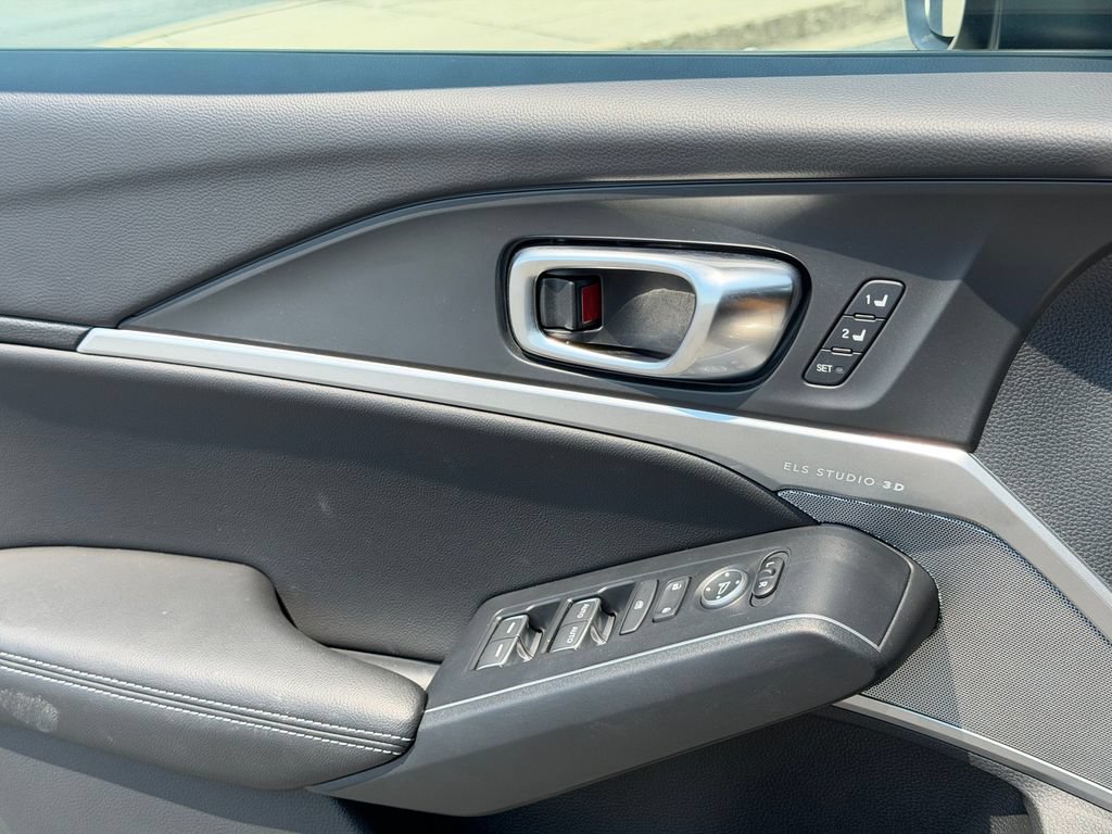 Used 2025 Acura Integra A-Spec FWD image 37