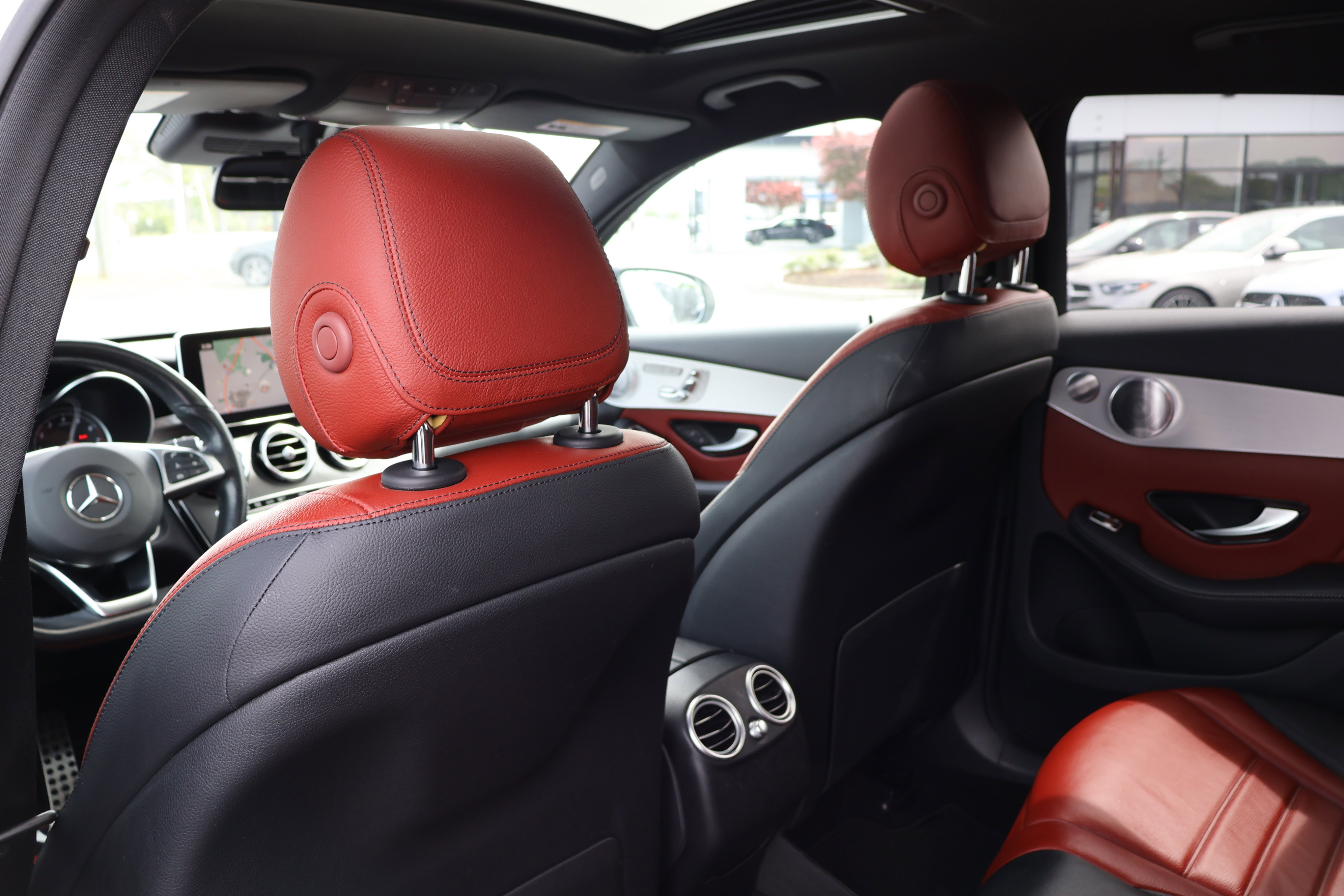 Used 2019 Mercedes-Benz GLC 300 4MATIC Coupe image 19