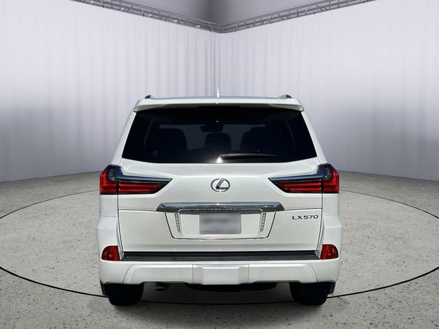 Used 2021 Lexus LX 570 4WD w/ Luxury Package image 8