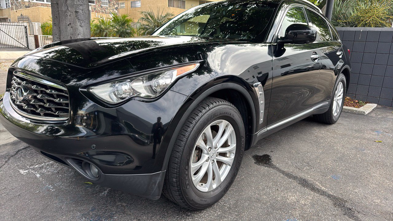 Used 2011 INFINITI FX35 2WD w/ Premium Pkg