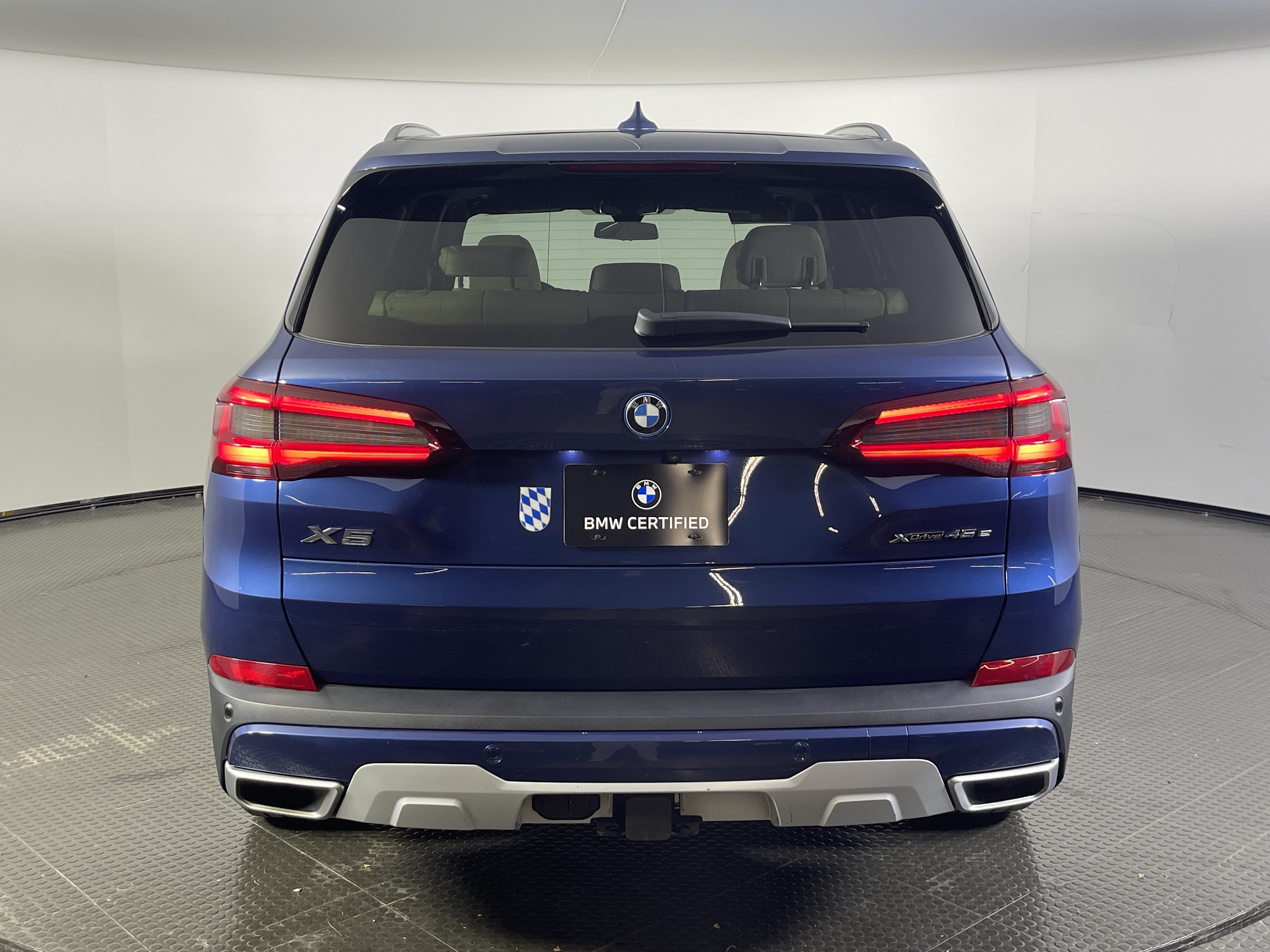 Used 2022 BMW X5 xDrive45e w/ Premium Package AWD/4WD image 6