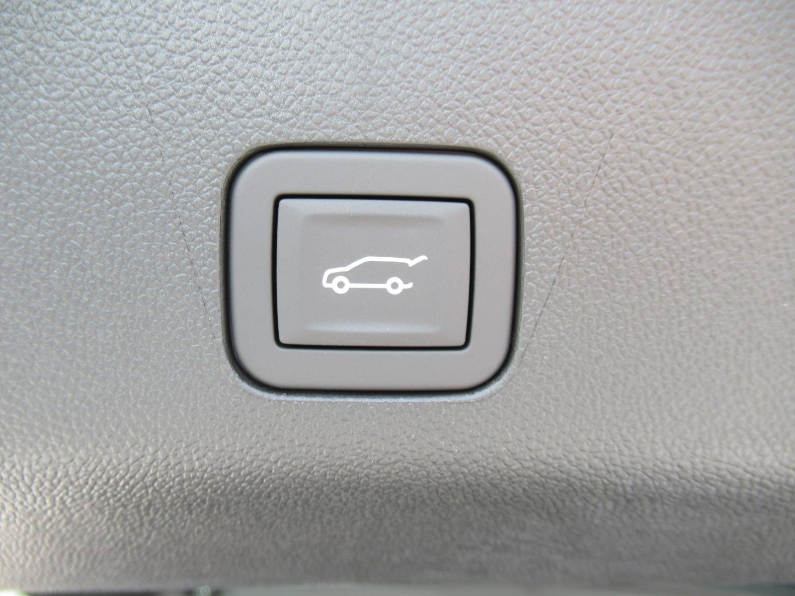 New 2026 GMC Yukon Denali w/ Sun & Power Step Package RWD image 39