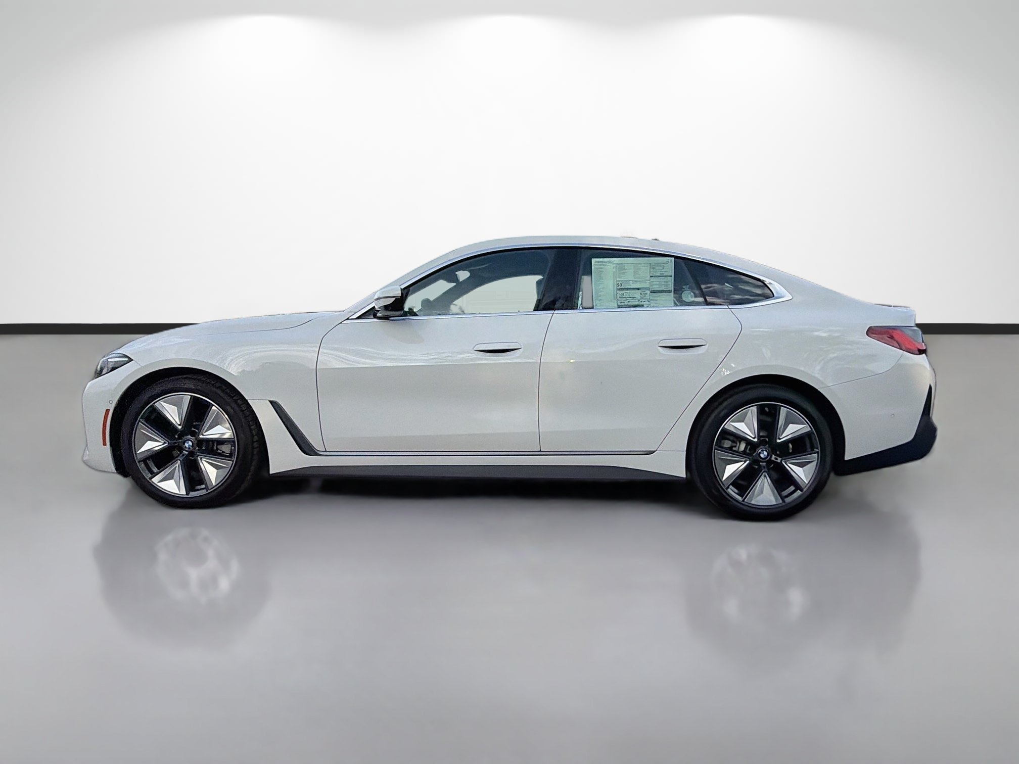 Used 2026 BMW i4 eDrive40 w/ Parking Assistance Package RWD image 6