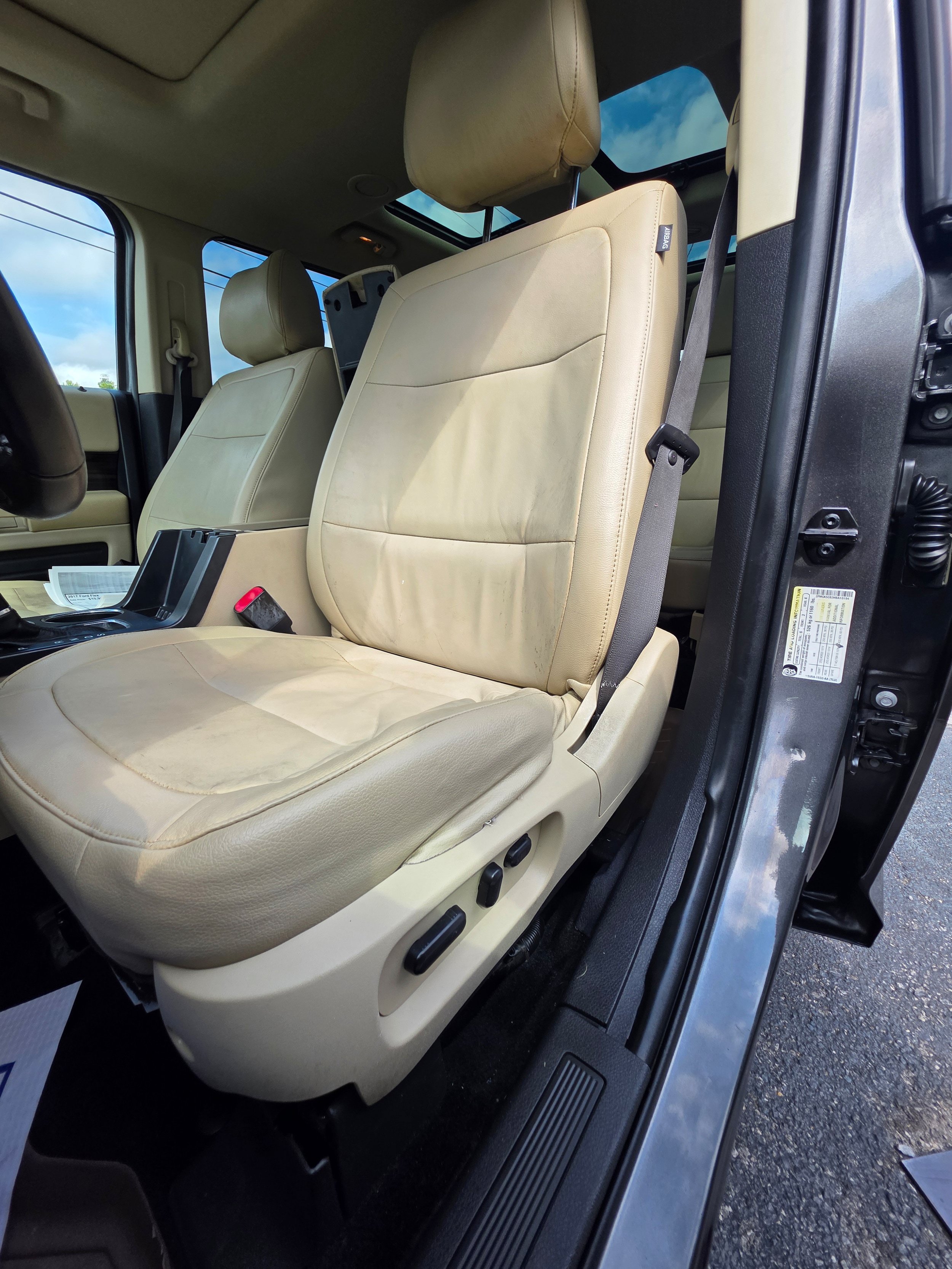 Used 2017 Ford Flex SEL w/ Equipment Group 202A FWD image 18