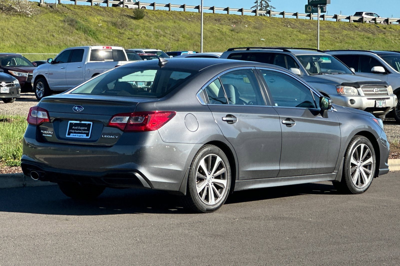 Used 2019 Subaru Legacy 2.5i Limited w/ Popular Package #2A image 3