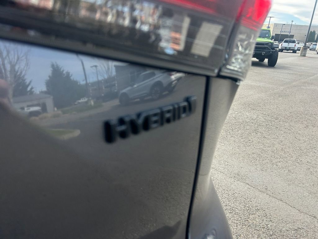Used 2023 Toyota Highlander Limited image 31