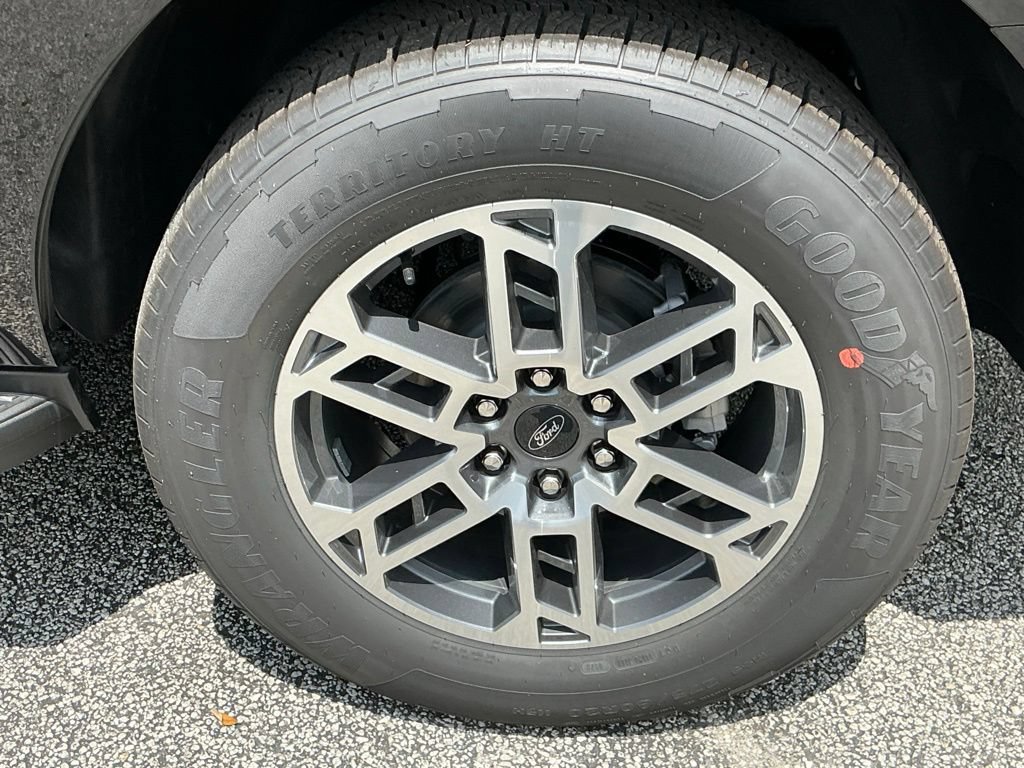 New 2026 Ford Expedition Active RWD image 25
