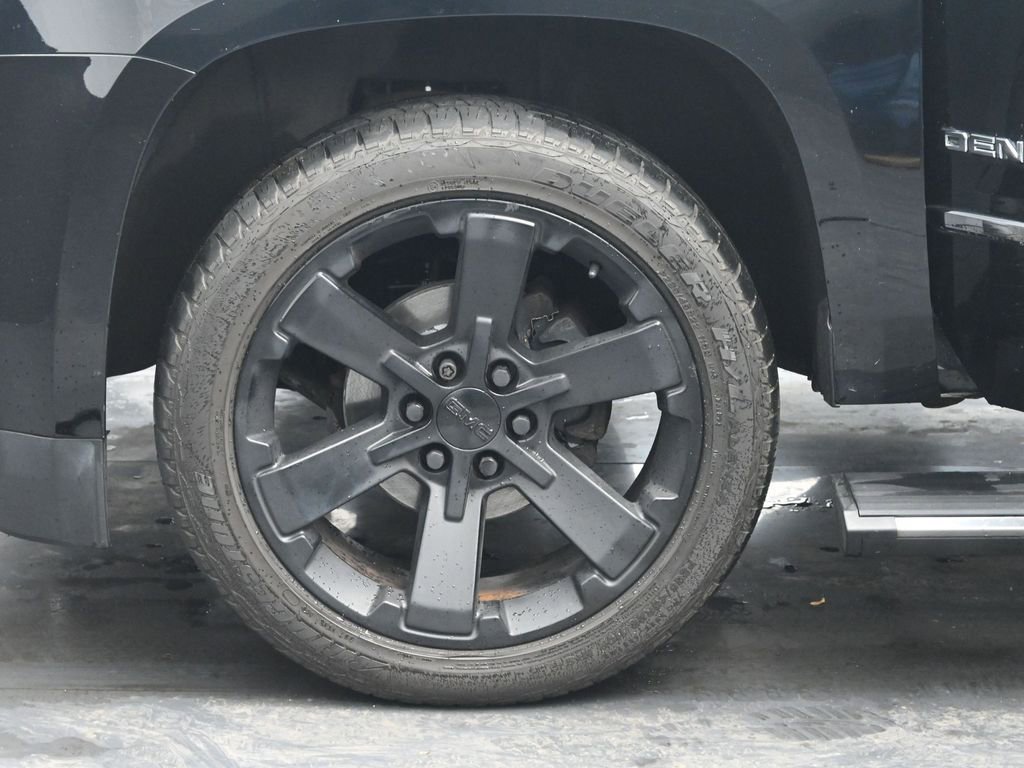 Used 2019 GMC Yukon Denali w/ Denali Ultimate Package image 34