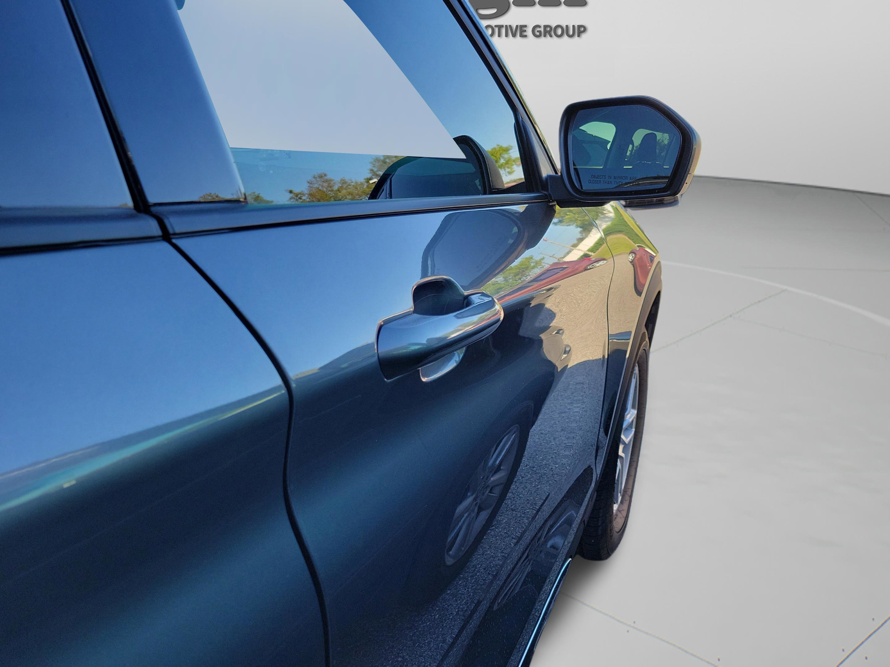 Used 2025 Ford Explorer Active AWD/4WD image 15