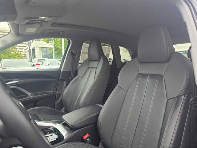 Used 2025 Audi Q5 Premium Plus w/ Premium Plus AWD/4WD image 22