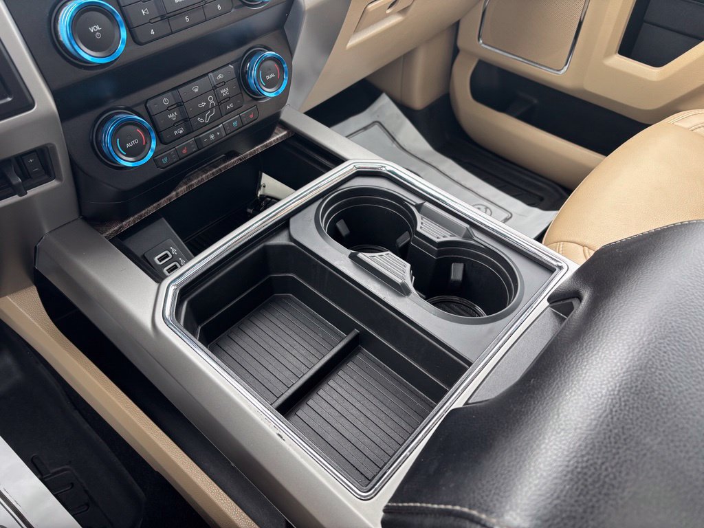 Used 2019 Ford F350 Lariat w/ Lariat Ultimate Package AWD/4WD image 28