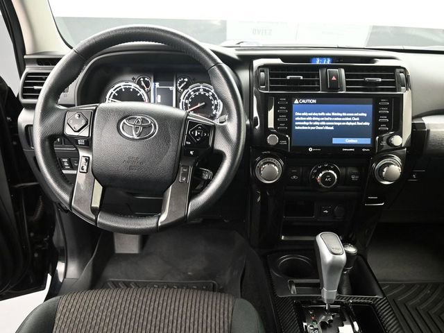 Used 2022 Toyota 4Runner TRD Off-Road AWD/4WD image 11