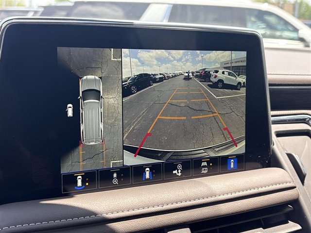Used 2022 GMC Yukon SLT w/ SLT Premium Package AWD/4WD image 15