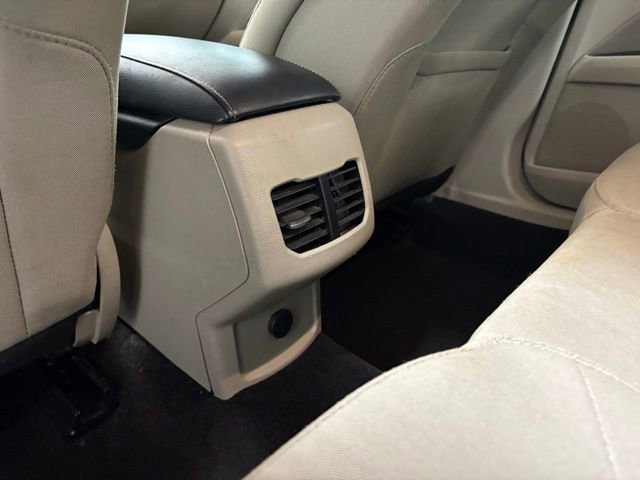 Used 2019 Ford Fusion SE FWD image 21