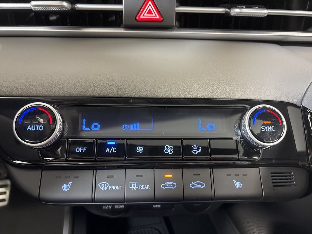 New 2026 Hyundai Elantra SEL Sport Premium FWD image 32