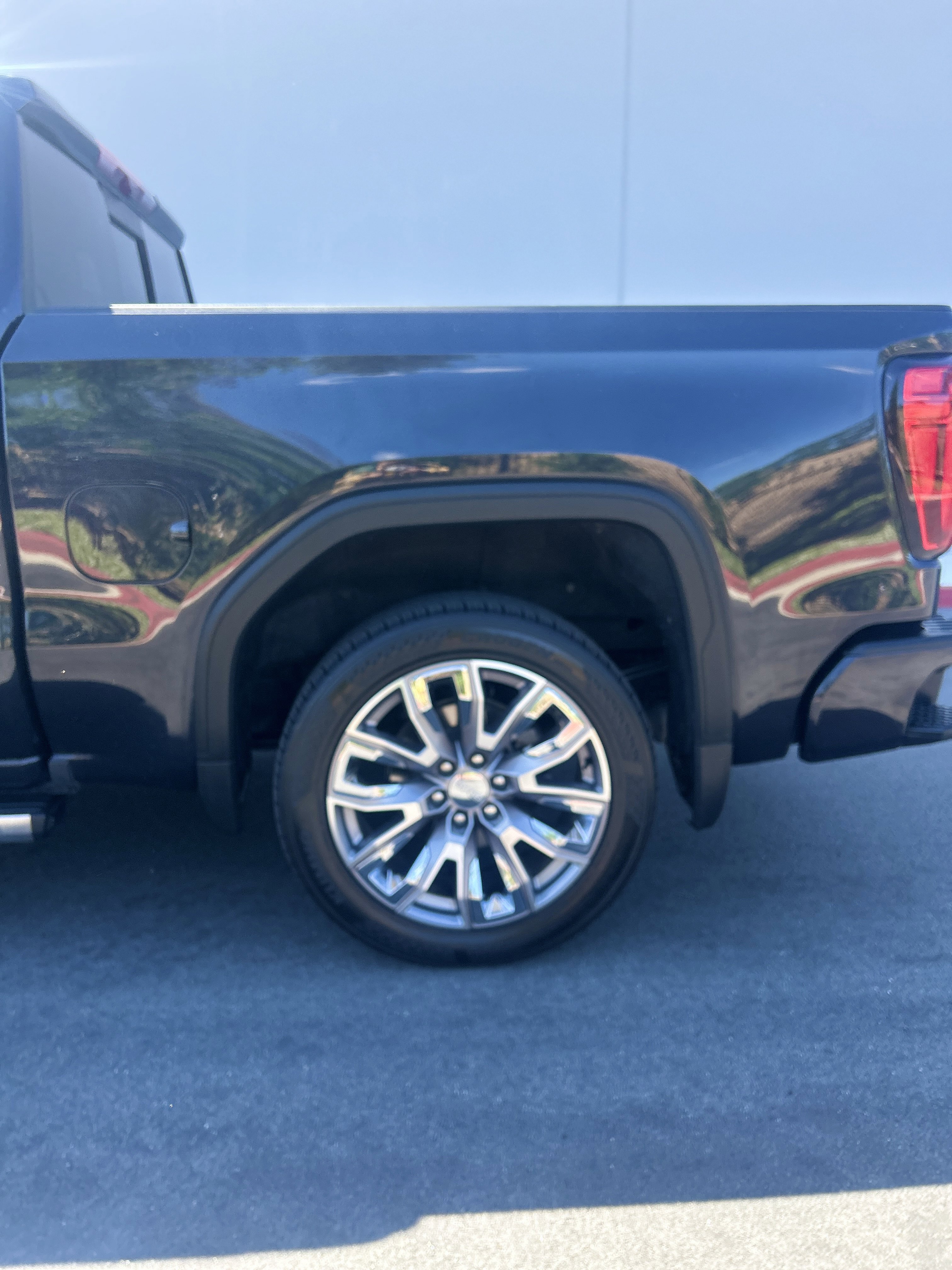 Used 2023 GMC Sierra 1500 Denali AWD/4WD image 17