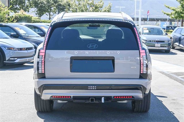 New 2026 Hyundai Ioniq 9 Limited image 6
