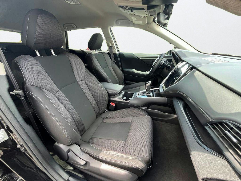 Used 2023 Subaru Outback Premium AWD/4WD image 12