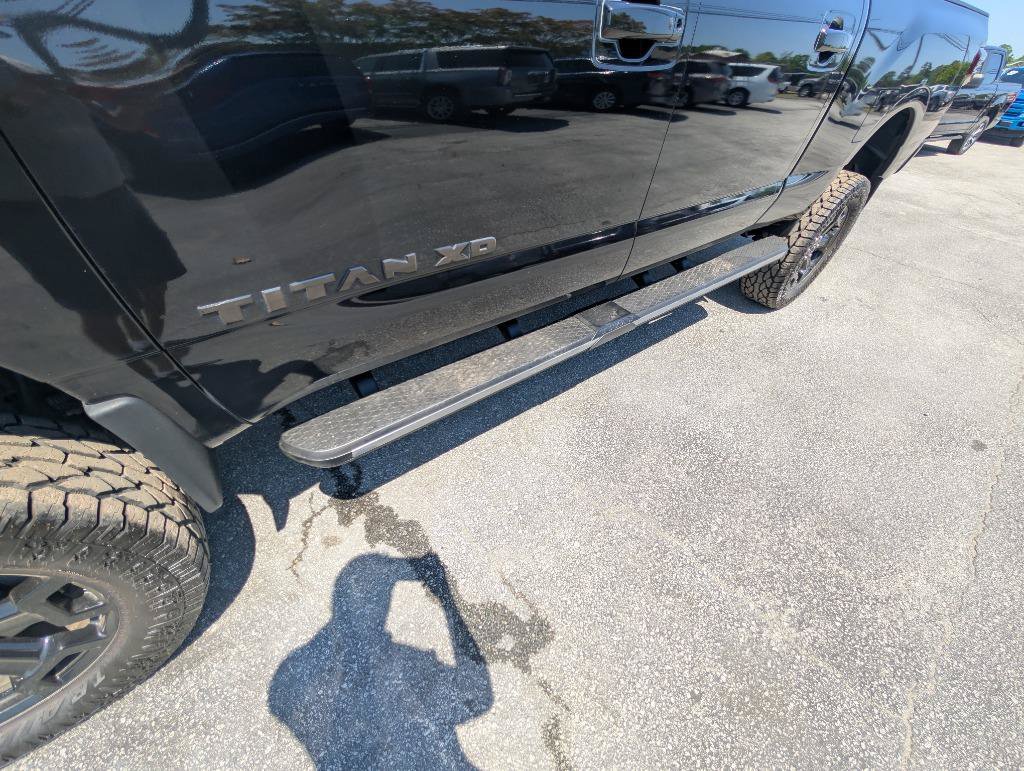 Used 2016 Nissan Titan SL AWD/4WD image 21