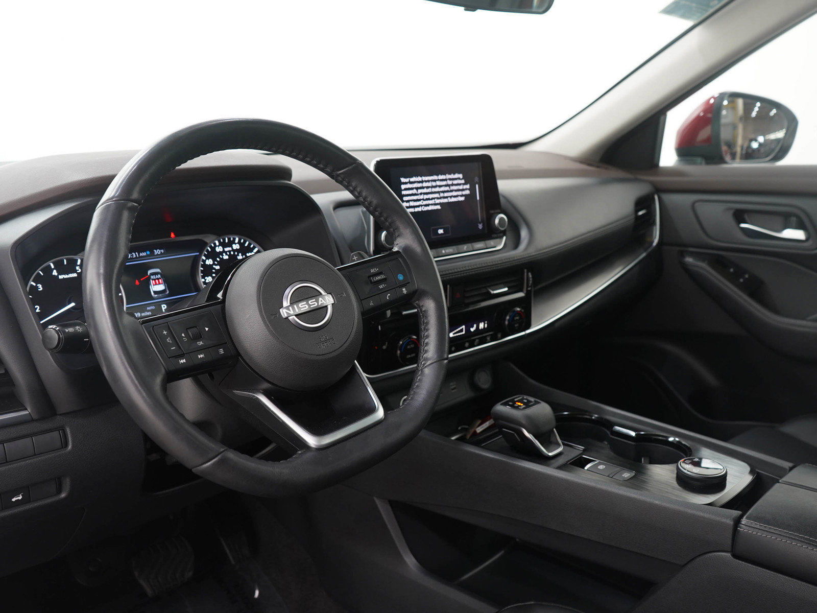 Used 2023 Nissan Rogue SV w/ SV Premium Package image 25