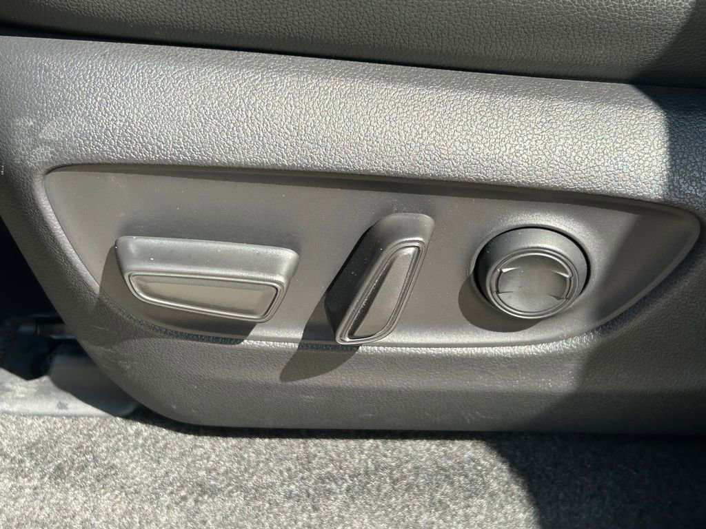 Used 2024 Toyota Land Cruiser w/ Premium Package image 28