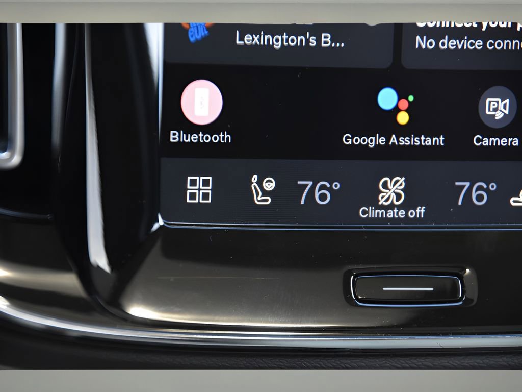 New 2026 Volvo XC40 B5 Ultra w/ Protection Package Premier image 25