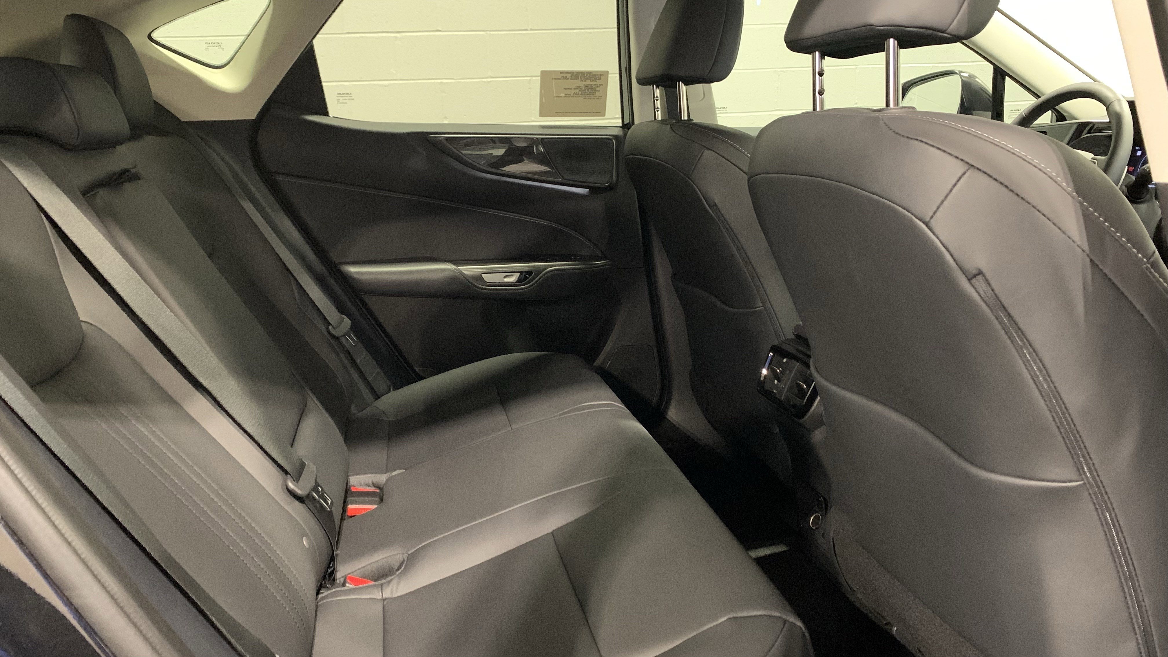 Certified 2026 Lexus NX 350 AWD w/ Accessory Package (2T) image 39