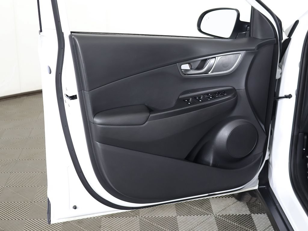 Used 2021 Hyundai Kona Limited FWD image 23
