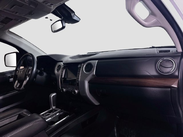 Used 2021 Toyota Tundra Limited w/ Limited Premium Package AWD/4WD image 29