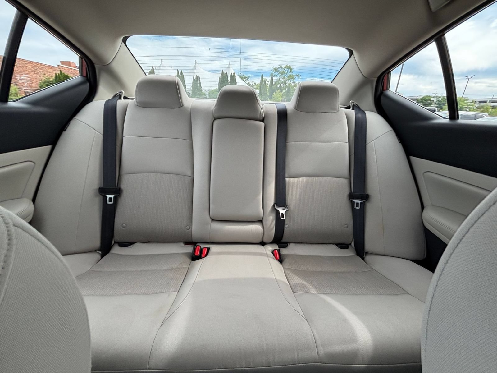 Used 2025 Nissan Altima 2.5 SV FWD image 37