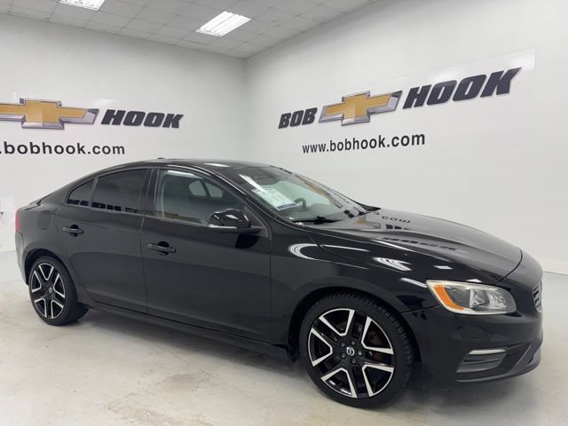 Used 2017 Volvo S60 T5 Dynamic FWD image 3