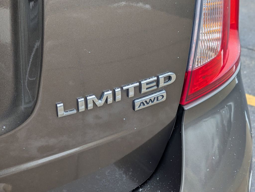 Used 2011 Ford Edge Limited w/ 302A Rapid Spec Order Code image 24